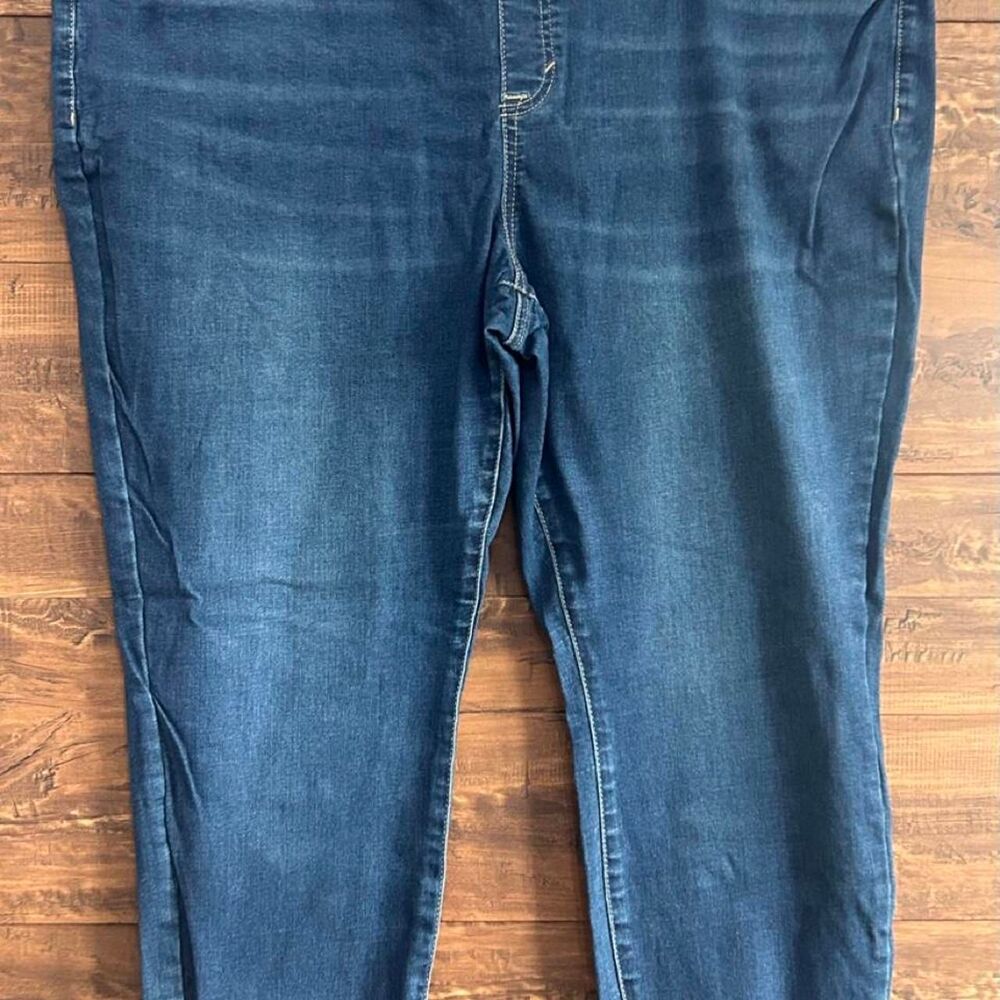 EVRI Women's Blue Jeans